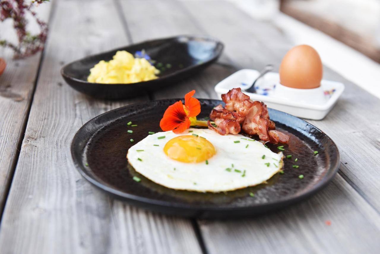 Lenk Lodge - Boutique & Design Hotel Und Apartements Bagian luar foto